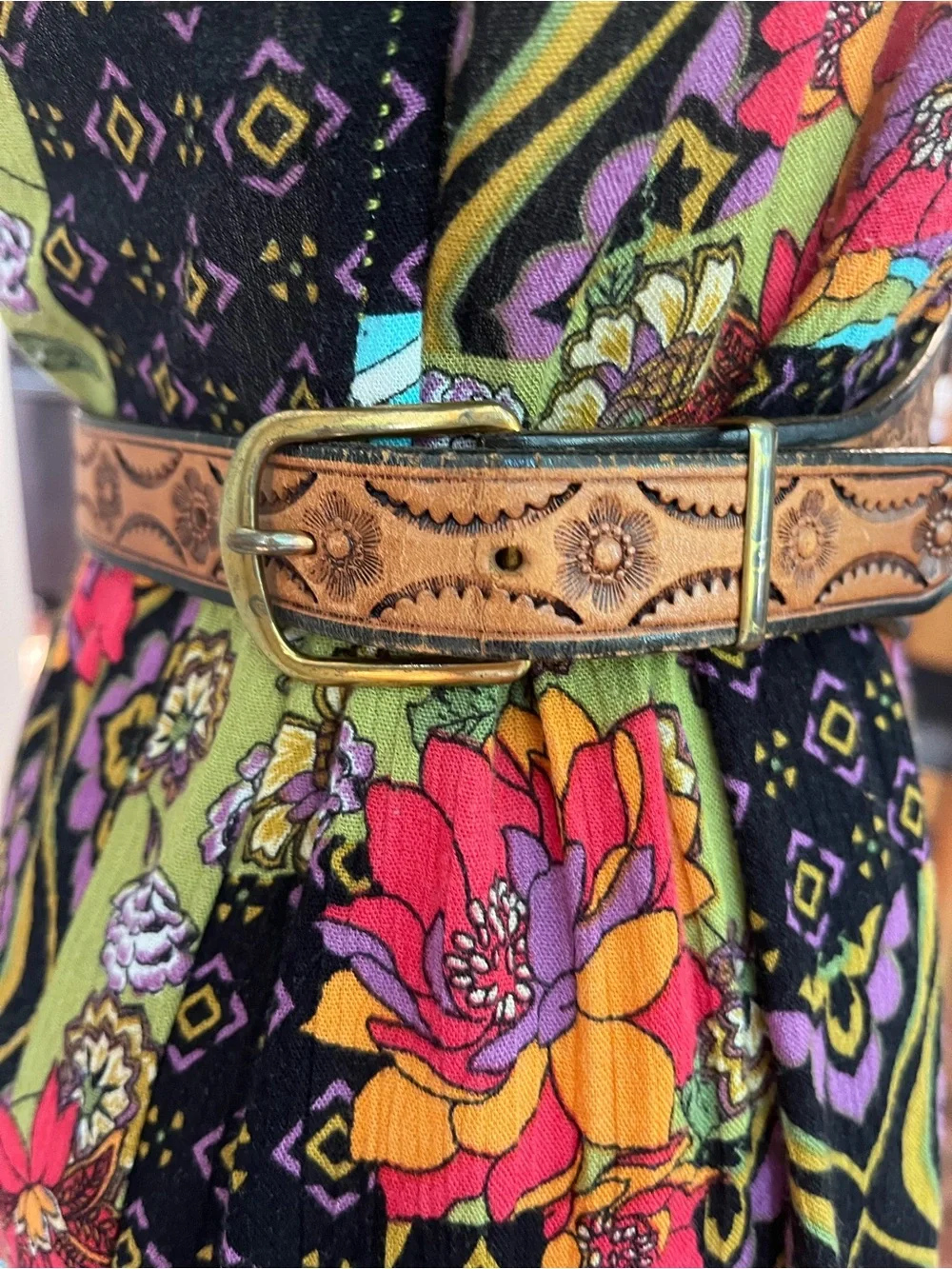 Vintage Brown Leather Floral Hand tooled Wide Cinch Belt size XS